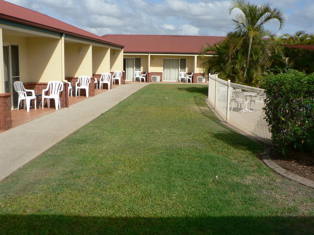 Emerald Explorers Inn Dış mekan fotoğraf