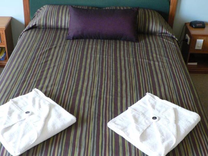 Emerald Explorers Inn Dış mekan fotoğraf