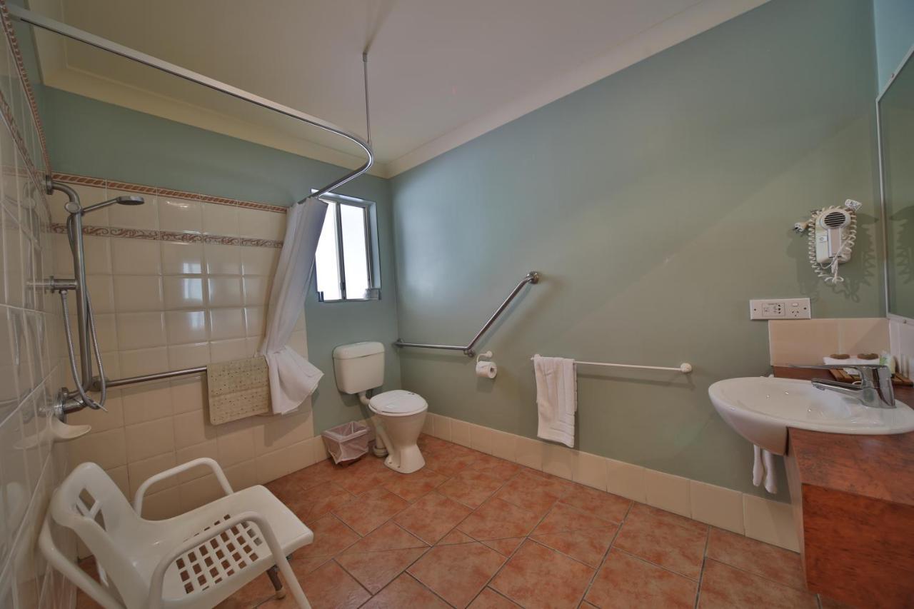Emerald Explorers Inn Dış mekan fotoğraf